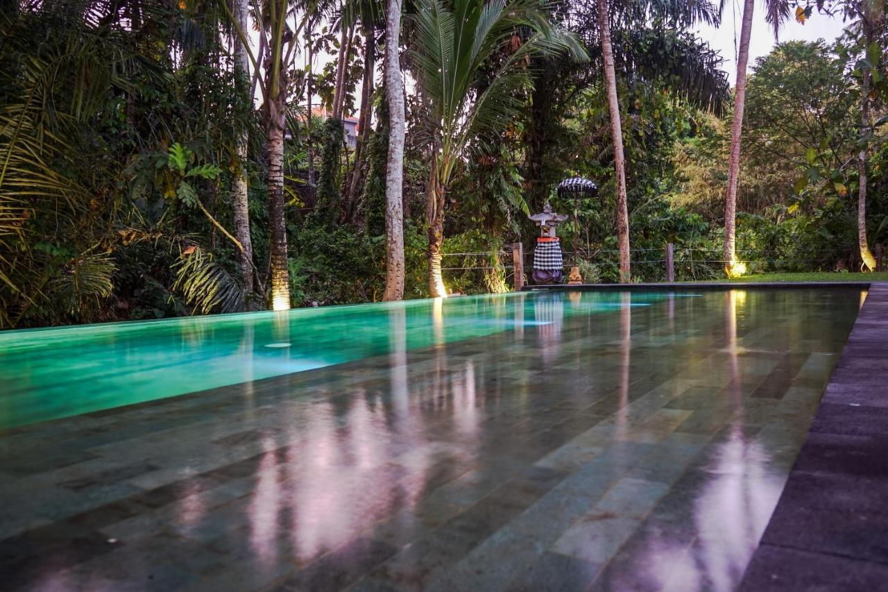Six Cubes Ubud Hotel Exterior photo