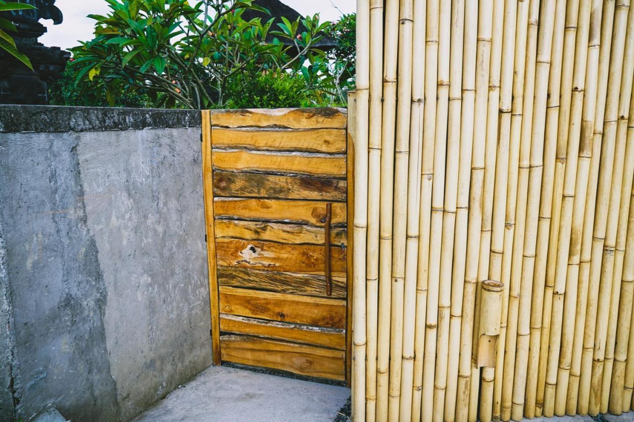 Six Cubes Ubud Hotel Exterior photo